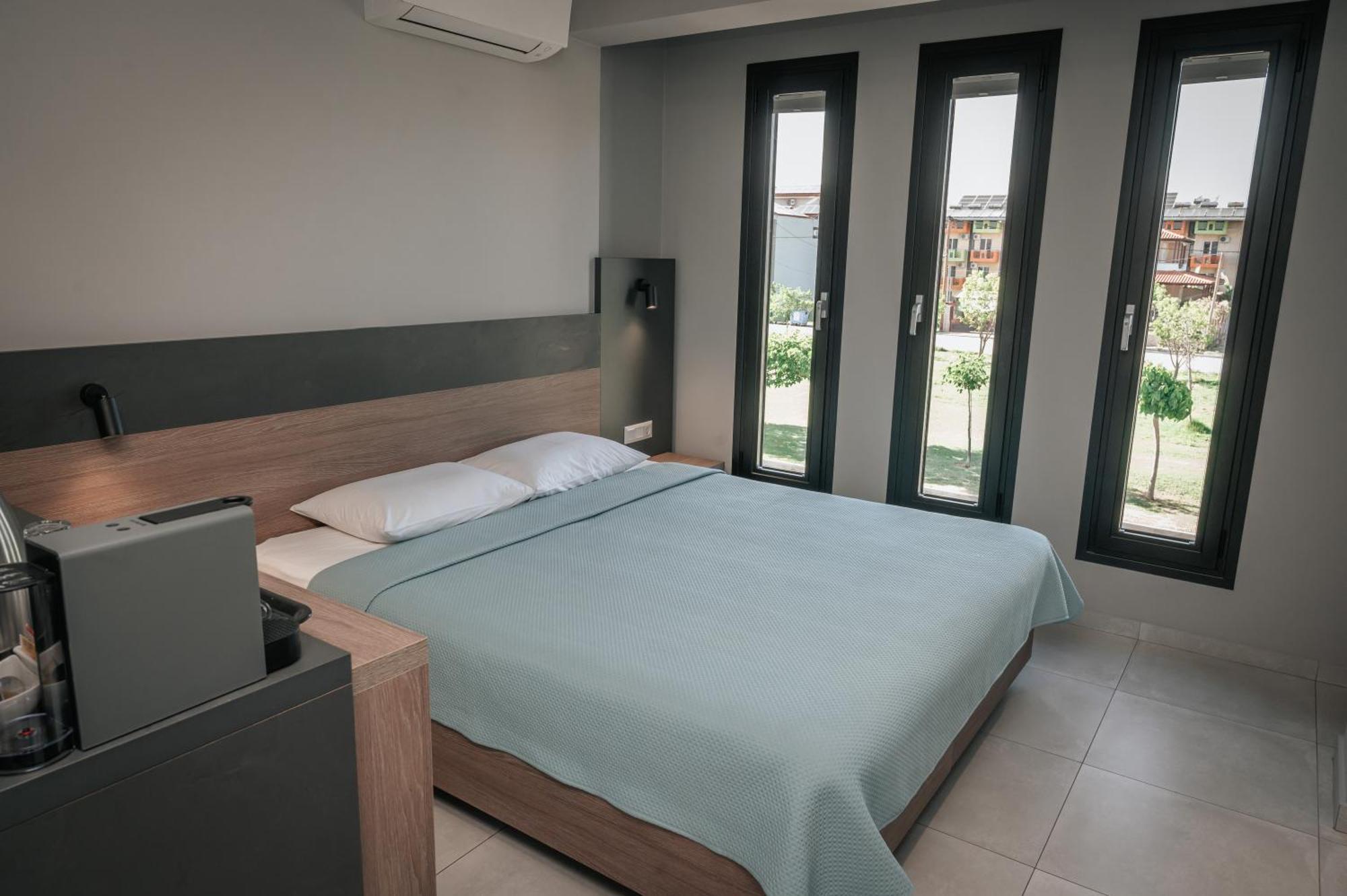 Elizabeth Queen Luxury Rooms Paralía Extérieur photo