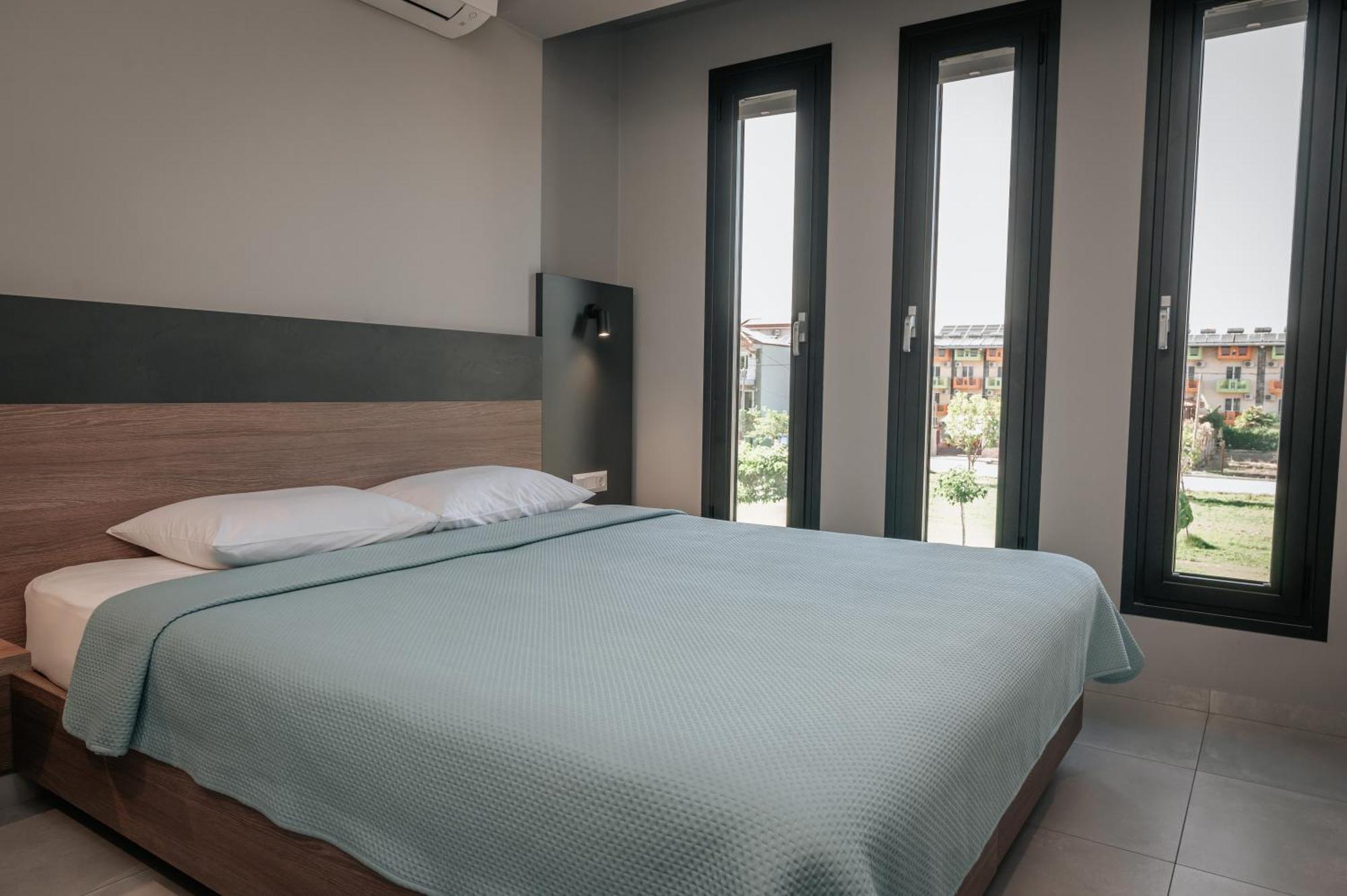Elizabeth Queen Luxury Rooms Paralía Extérieur photo